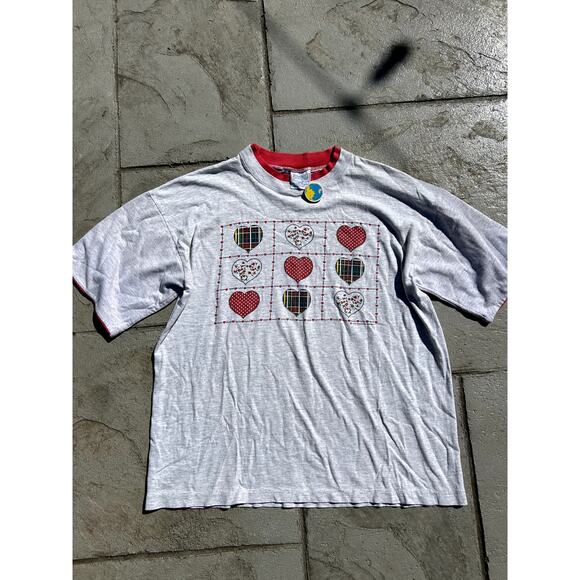 Vintage Heart Tic Tac Toe Valentines T Shirt w/ Red Collar - Great Condition - Picture 1 of 3